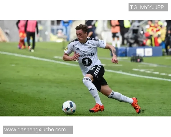 伯德闪耀与莫尔德的精彩对决揭示了足球战术的博弈与球员的非凡表现 伯德闪耀与莫尔德的精彩对决揭示了足球战术的博弈与球员的非凡表现