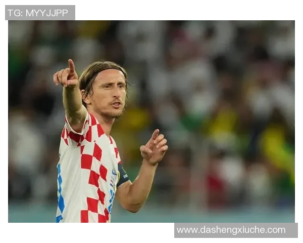 莫德里奇:足球场上的魔术师如何重塑中场游戏的艺术与魅力 莫德里奇:足球场上的魔术师如何重塑中场游戏的艺术与魅力