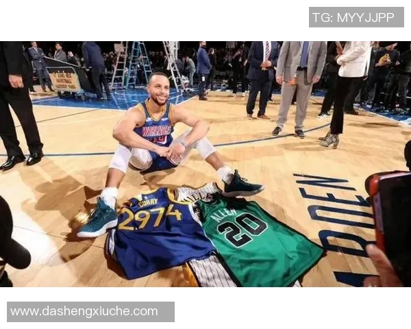 勇士与快船季后赛激战正酣精彩直播全程回顾与分析