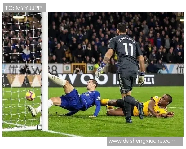 卢卡库的传奇之路:从青涩小将到世界级前锋的成长历程