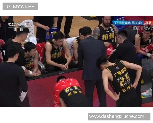 孙铭徽:从青涩少年到篮球场上的璀璨明星之路探索 孙铭徽:从青涩少年到篮球场上的璀璨明星之路探索