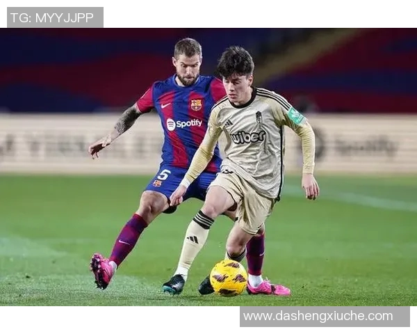 曼联与巴伦西亚精彩对决集锦回顾赛场瞬间尽显足球魅力与激情 曼联与巴伦西亚精彩对决集锦回顾赛场瞬间尽显足球魅力与激情