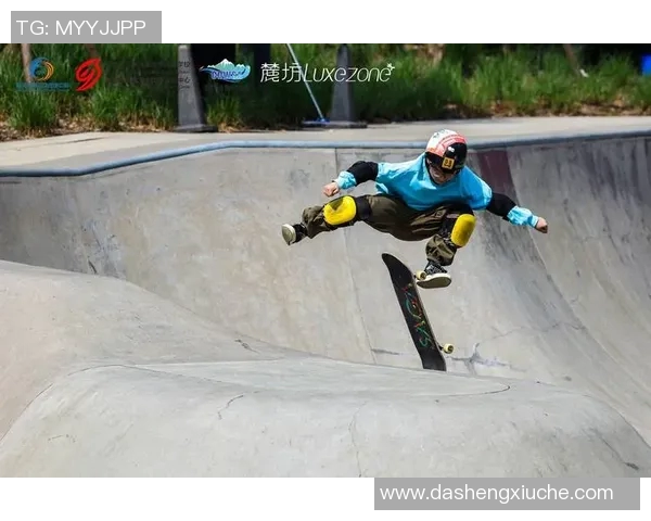 成都滑板队协作创新引发热议滑板文化新变革